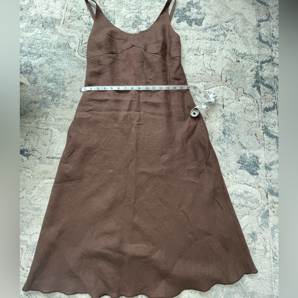 Elegant Brown Midi Dress - Picture 7 of 8